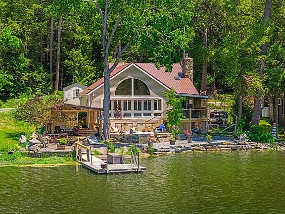 3rd image of 79 Mountainview Dr