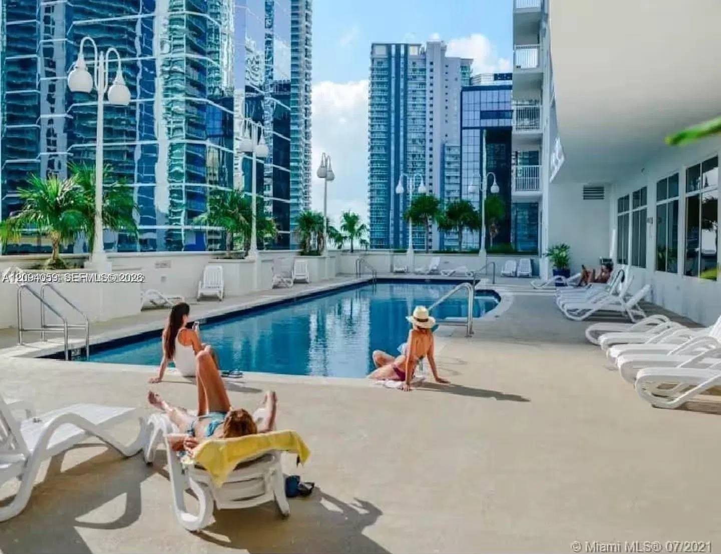 The Club At Brickell Bay — Photo 1