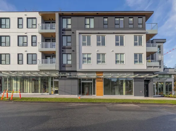 2471 Saint George St #520, Vancouver, BC V5T 3R1