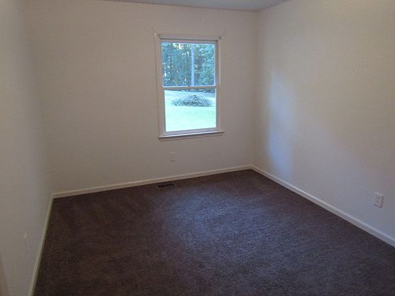 4th image of 406 Brice St