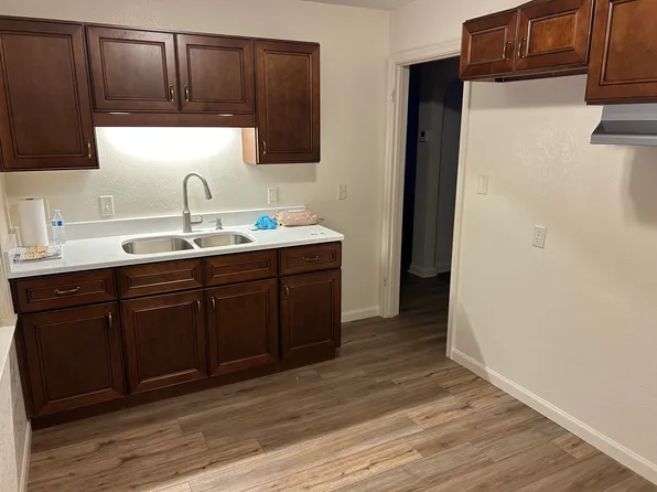 7 W Poinsetta Ave, Toledo, OH 43612