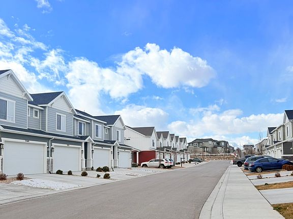 3rd image of 3587 W Grassland Dr #1