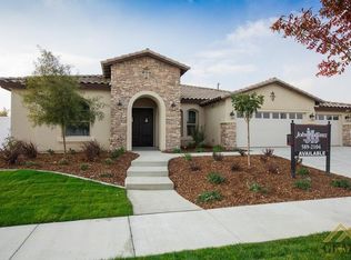2807 Barrowby St, Bakersfield, CA 93311