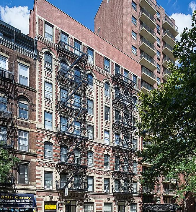 Building Photo 4