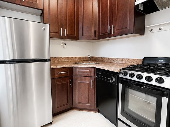 2nd image of 312 E 93rd St APT 4A