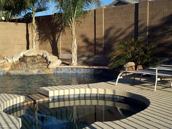 Saltwater pool & spa