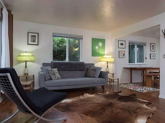2nd image of 3937 S Hudson St #3937