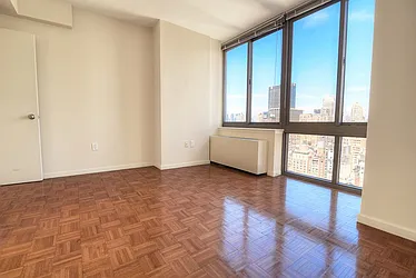 Rented by Chelsea Tower