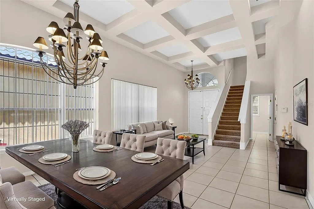 4 bed, 3.0 bath, 2660 sqft, $4,100 — Photo 3