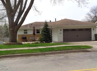 1567 11th Ave NE, Rochester, MN 55906