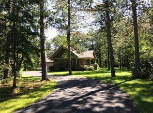 W10674 Natures Trl, Crivitz, WI 54114