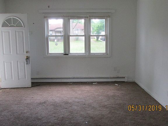 2nd image of 1204 S Luick Ave