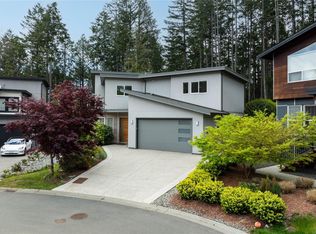 1151 Nature Park Pl, Highlands, BC V9B0S6