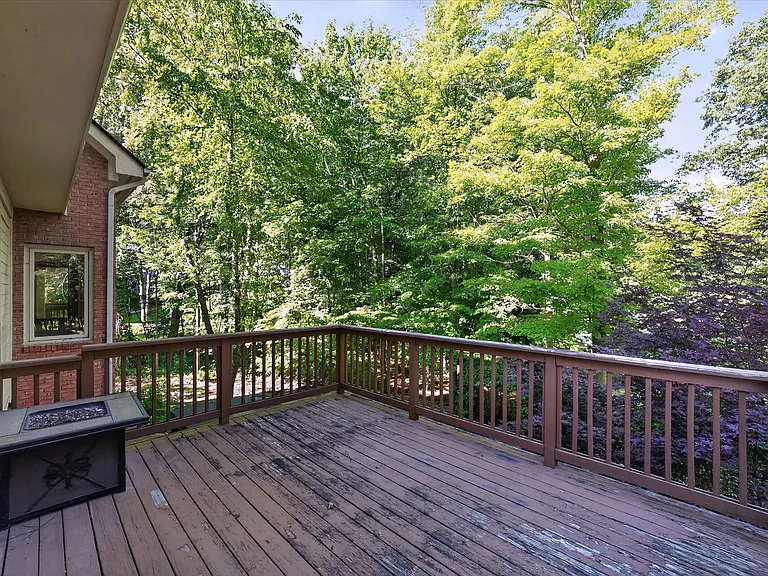 3187 Turnberry Dr — Photo 52