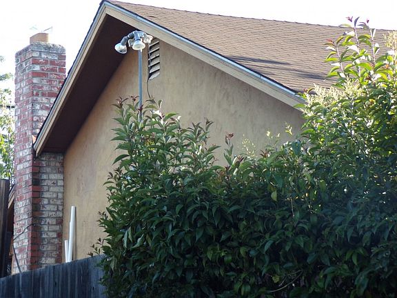 2nd image of 2382 Stratford Dr