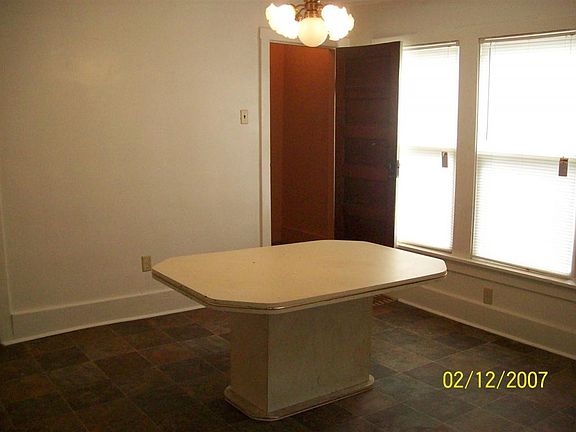 3rd image of 506 Sherman St