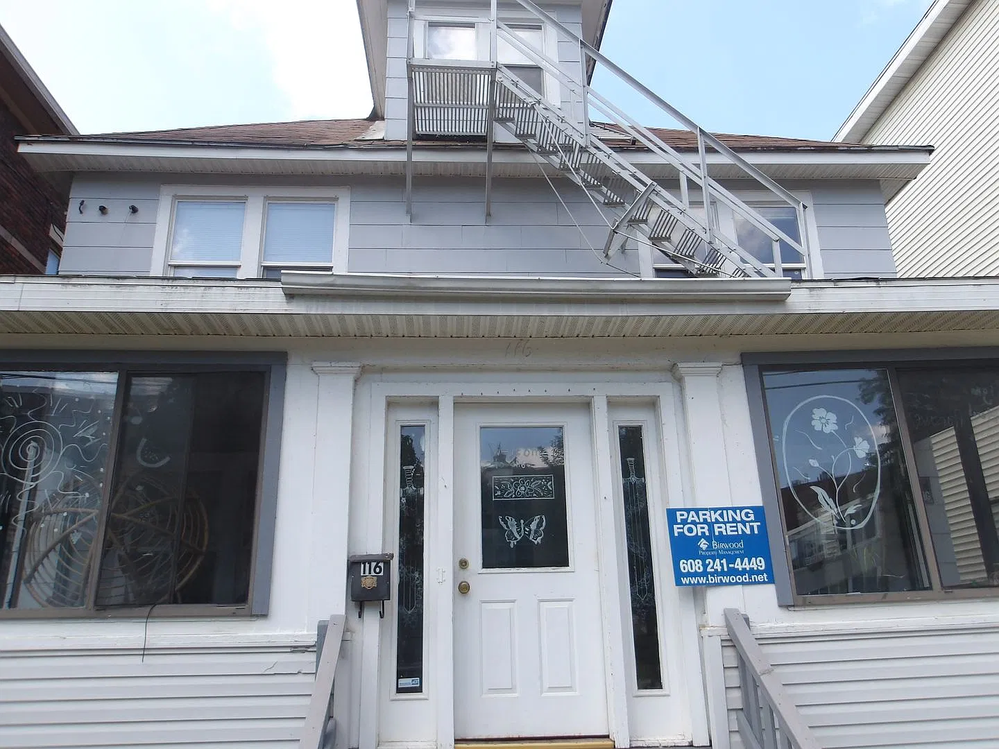 116O — Photo 1