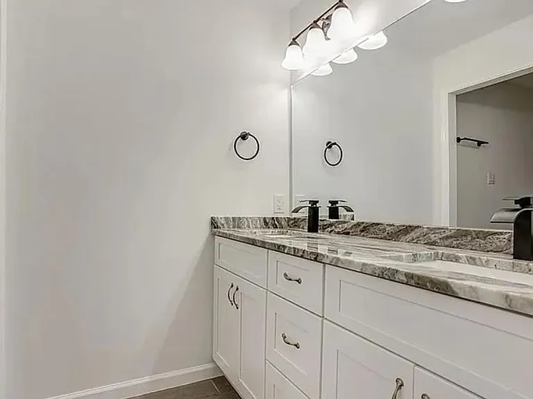 1583 Bonnyview Dr — Photo 15