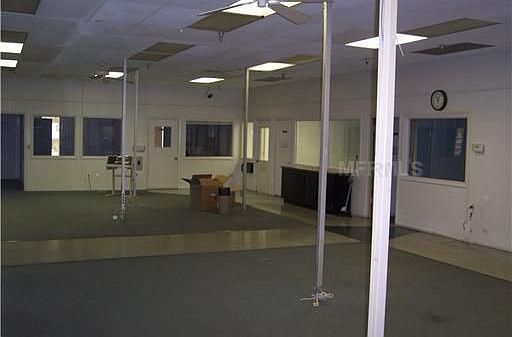 1st image of 650 6th St SW