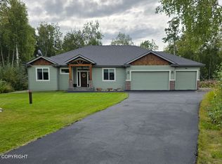 8893 E Wolf Creek Rd, Wasilla, AK 99654