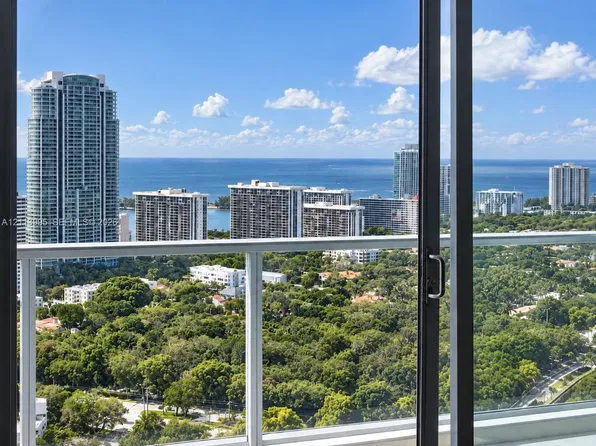79 SW 12th St, Miami, FL