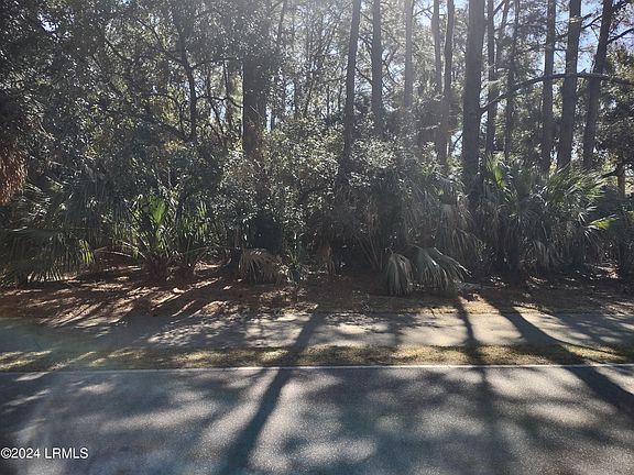 3rd image of 553 Remora Drive