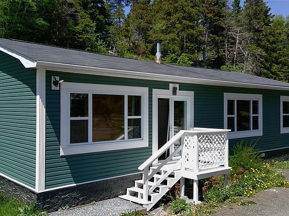3rd image of 699 Winterhouse Road