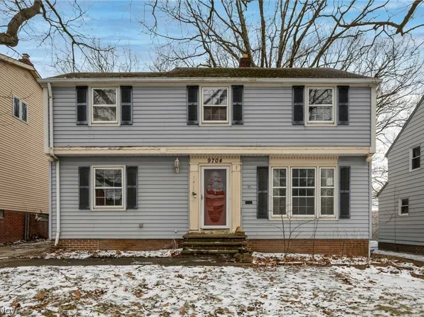 9704 S Highland Ave, Garfield Heights, OH 44125
