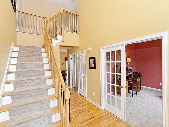 3rd image of 6 Heritage Ct
