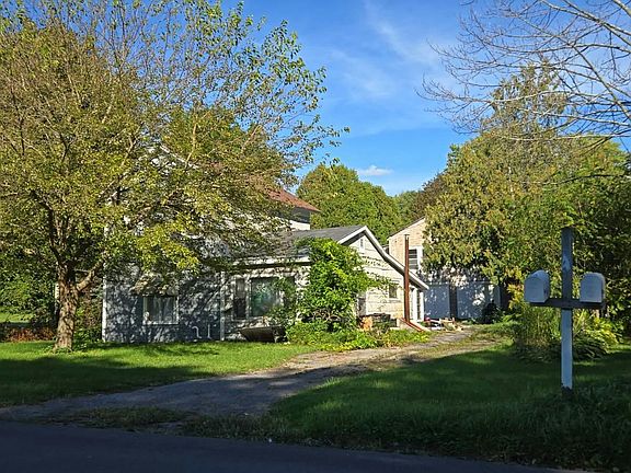 2nd image of 359 N 6th St