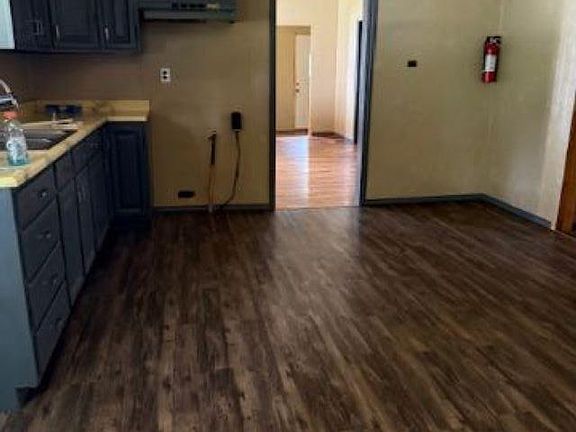 5th image of 313 E 4th St