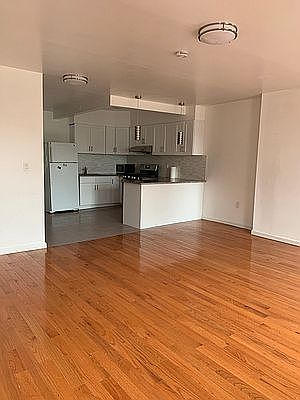 3rd image of 1367 Fulton St Floor 3