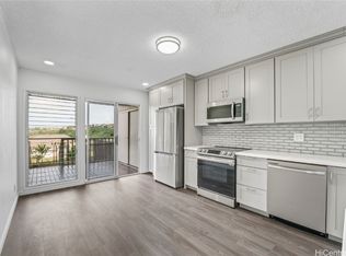 98-618 Kaonohi St APT D, Aiea, HI 96701