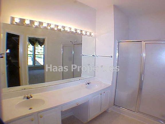 5th image of 932 Santa Anita Dr