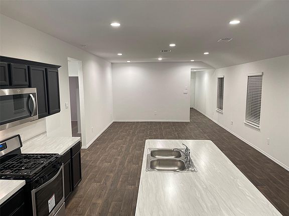 4th image of 14508 Valley Ridge Dr