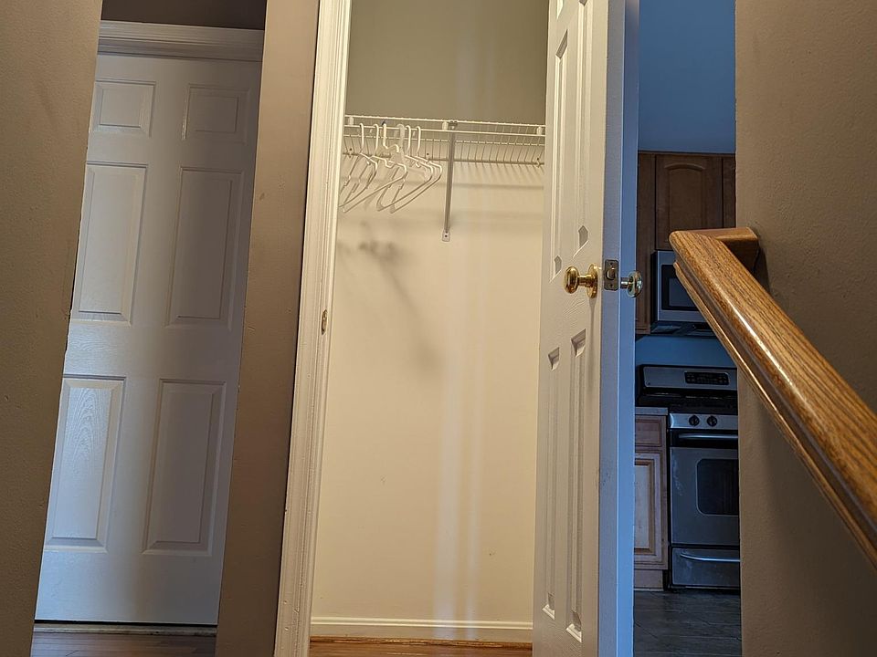 Coat closet