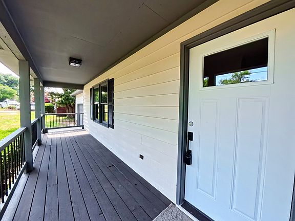 3rd image of 1163 Fairlane Dr