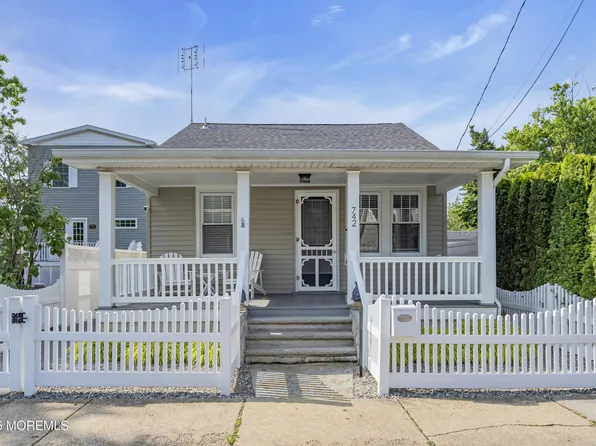 742 Leroy Place, Lake Como, NJ 07719