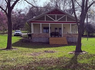 542 W Lake Dr, Fort Worth, TX 76087