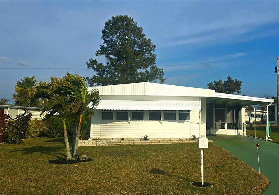 1st image of 40 Concord Ln