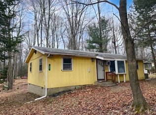 341 Owassa Dr, Pocono Lake, PA
