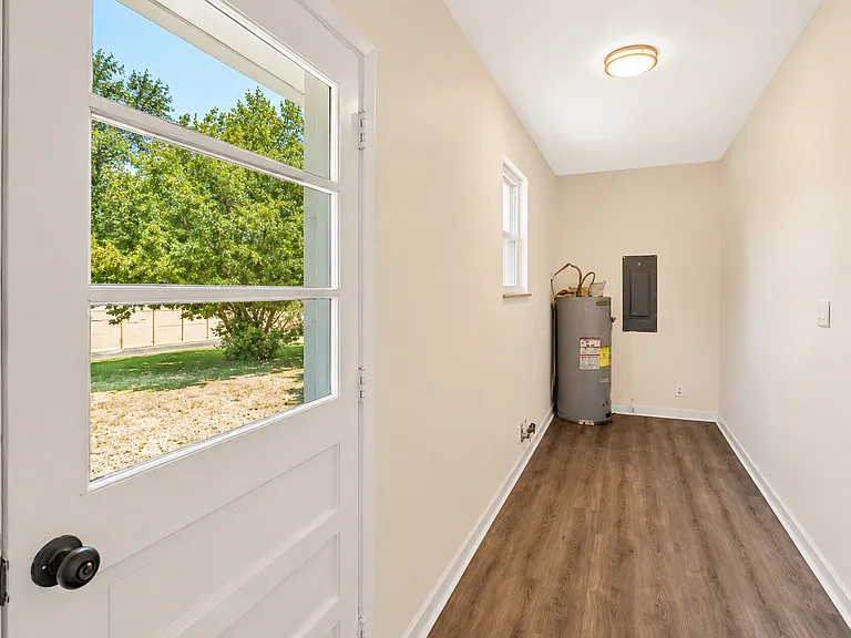 4401 Genny Lynn Dr — Photo 15