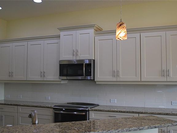 5th image of 4617 Claremont Park Dr