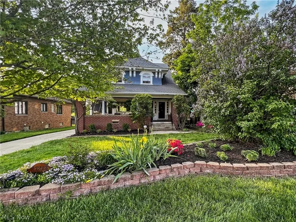 17212 Hilliard Rd, Lakewood, OH 44107