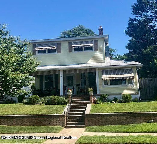 4 bed, 2283 sqft, $2,500 — Photo 1