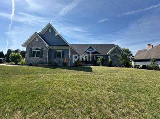 2105 Hendon Way, Valparaiso, IN 46385