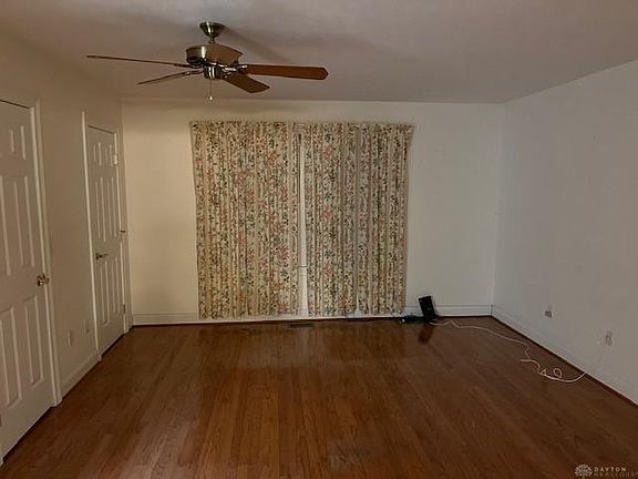 2nd image of 2040 Waterfall Ln