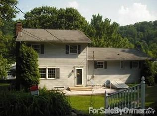 111 Stombaugh Ave, Johnstown, PA 15906