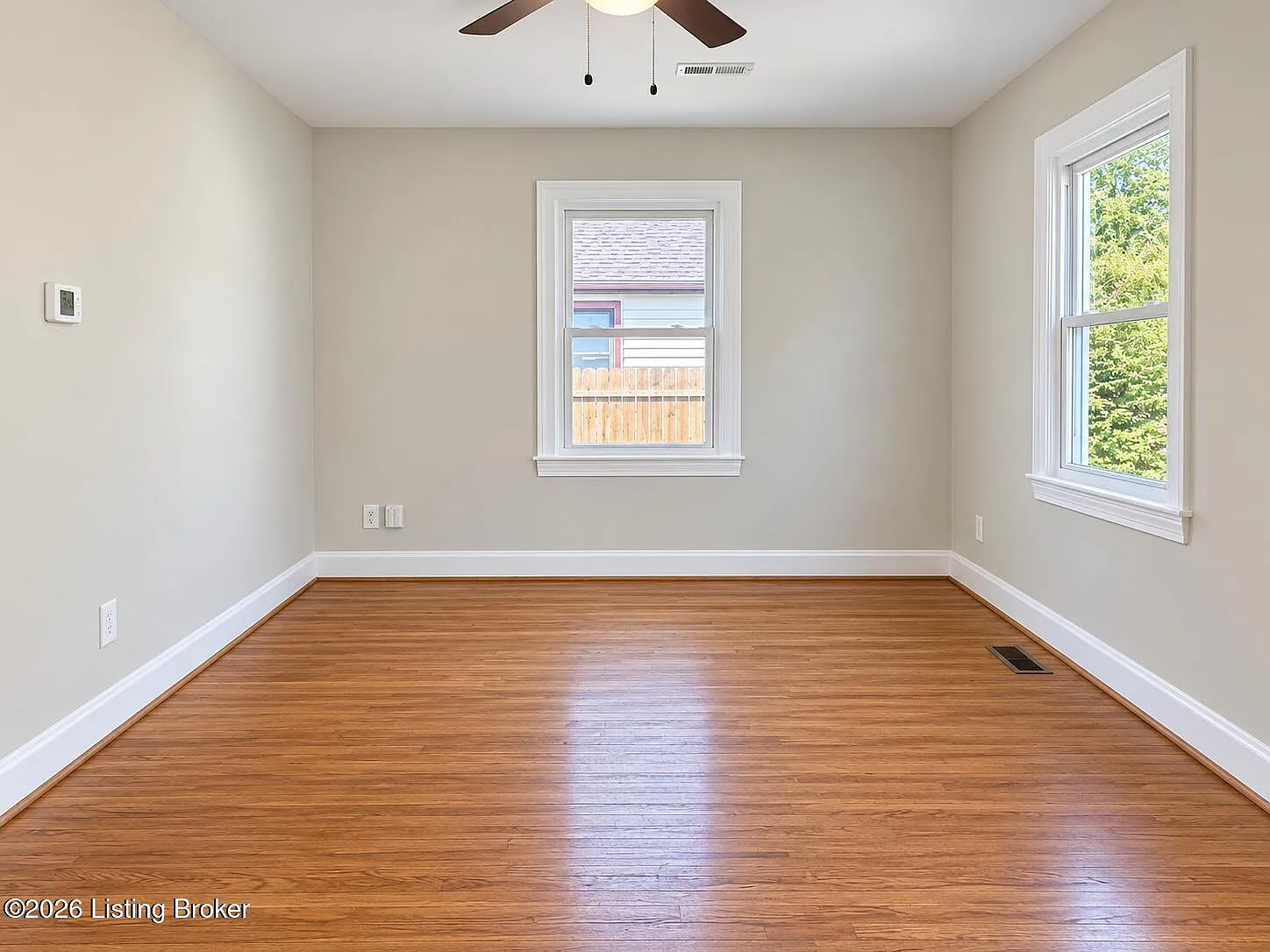 2 bed, 1.0 bath, 814 sqft, $1,195 — Photo 2