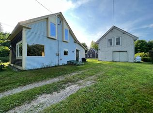 693 York Rd, Hermon, ME 04401